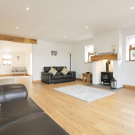Y Beudy Bach Villa Pont-y-Berem Luaran gambar
